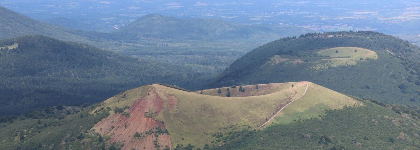 Paysage volcanique d'Auvergne, Massif Central